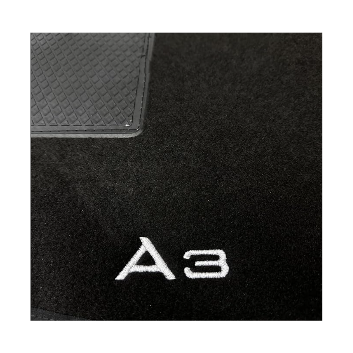 Kit 4 Tappetini in Moquette – Audi A3